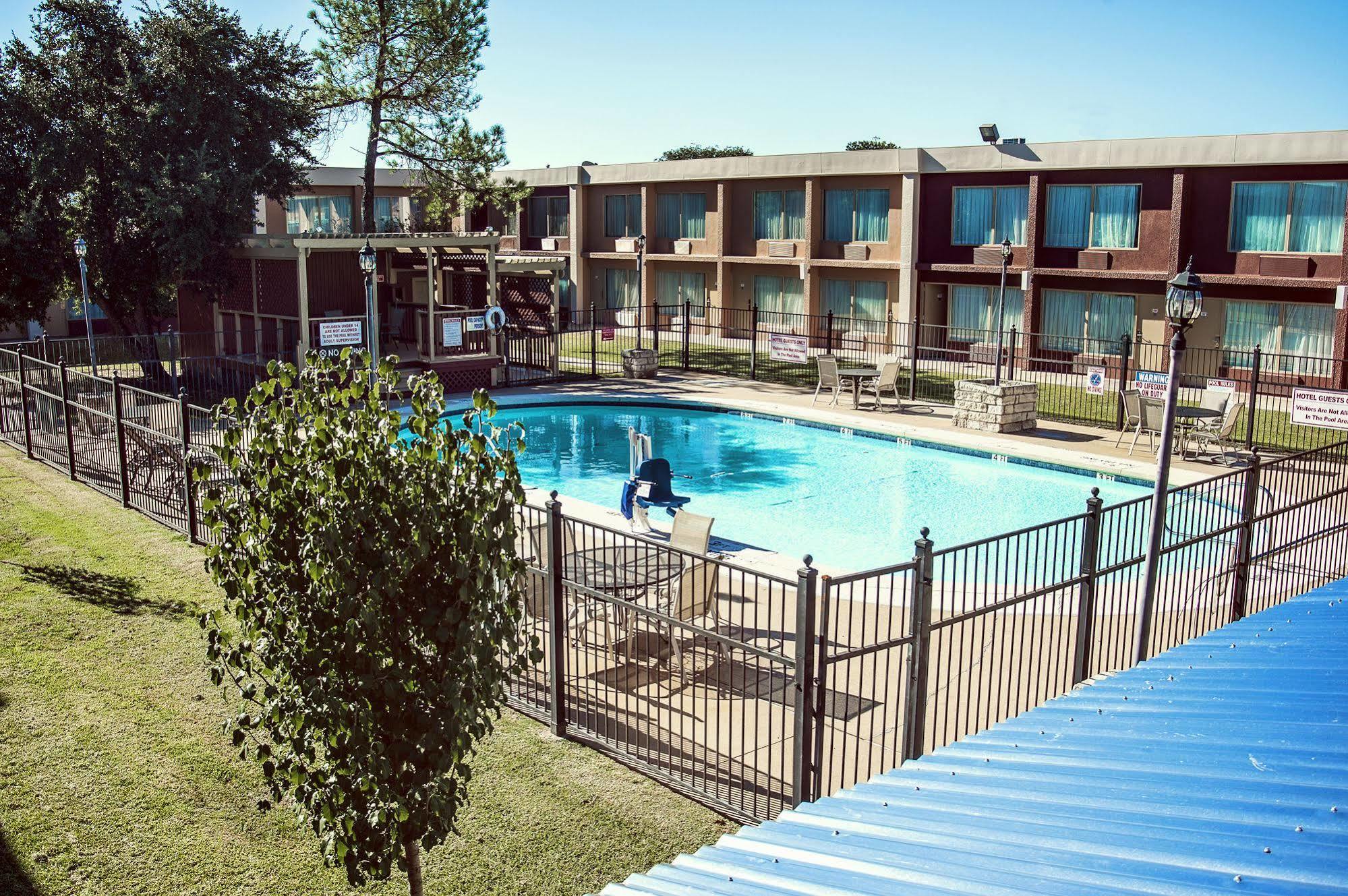 Express Inn & Suites Greenville Εξωτερικό φωτογραφία